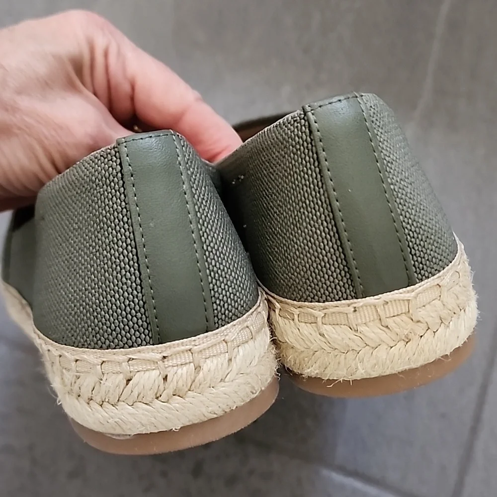 Banana Republic Olive Green Espadrille Flats